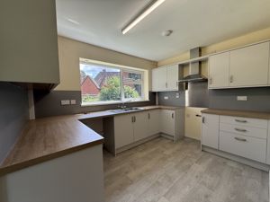 Photo 27- click for photo gallery